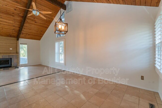 Photo - 4887 Old Post Cir