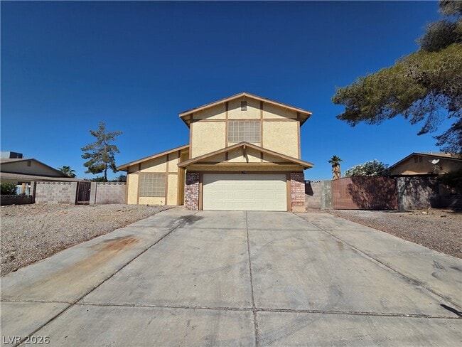Building Photo - 1745 Mt Hood St