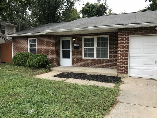 Photo - 2044 3rd Ave House