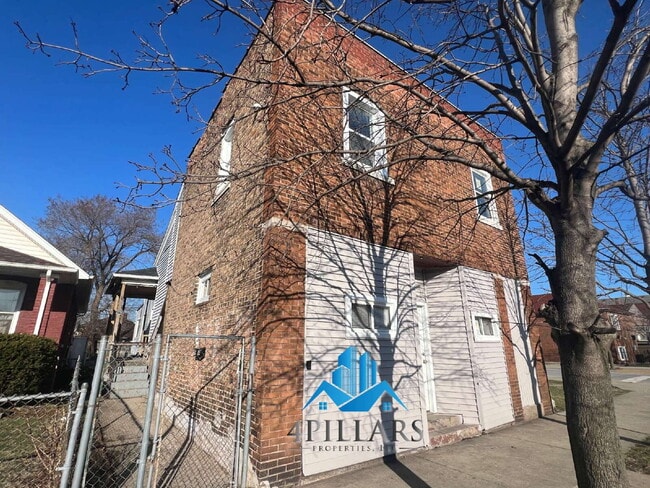 Photo - 3904 Deodar St Unit 2F