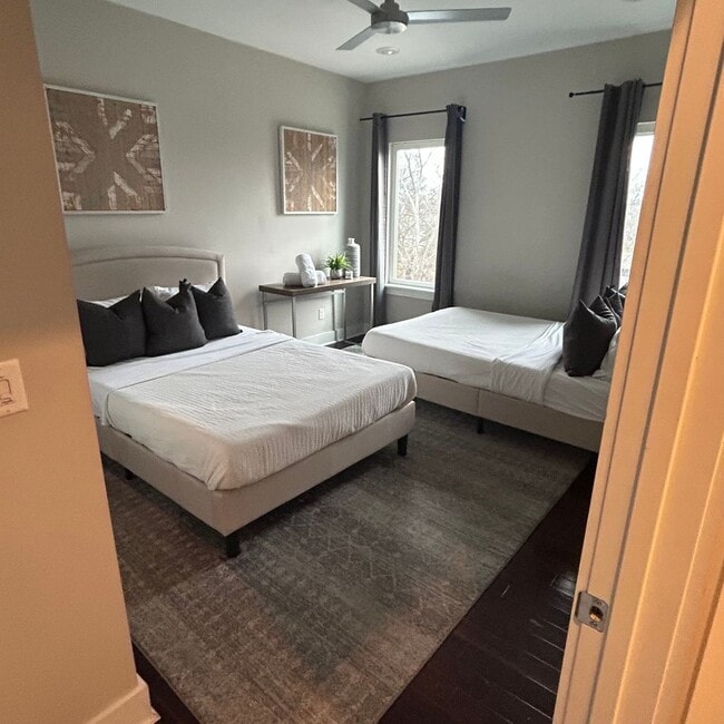 Photo - 1240 2nd Ave S