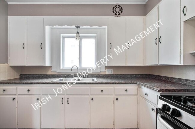 Photo - 2518 Delaware Ave
