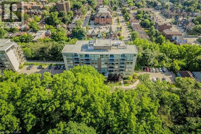 Photo - 479 Charlton Ave E Unit 202