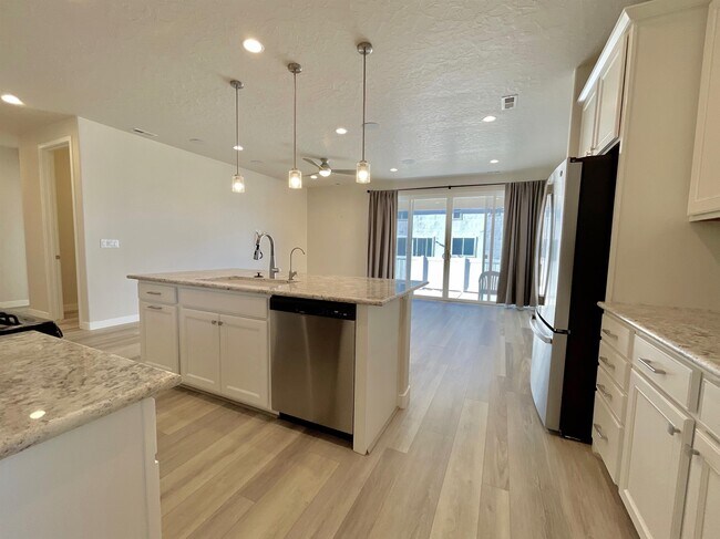 Photo - 6371 Blue Pony Wy