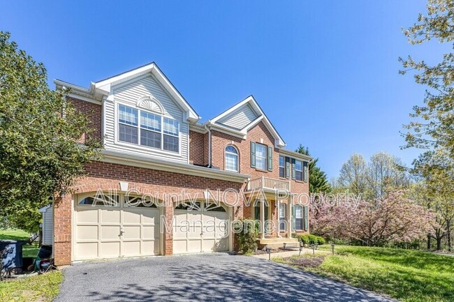 Photo - 8308 Deerstill Way