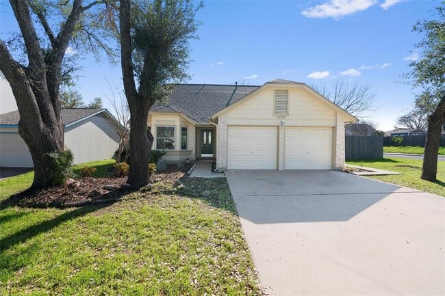 Photo - 4303 Steve Scarbrough Dr House