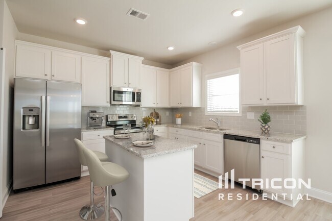 Photo - 176 Queenshall Rd