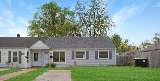 Photo - 301 Sheridan Dr House