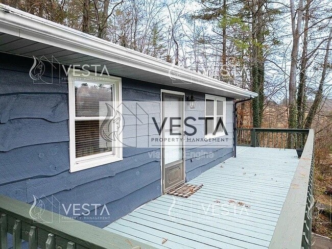 Photo - 211 Old Gibbs Rd