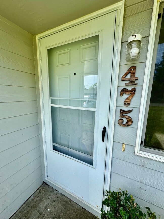 Photo - 455-475 SE Atwood Ave