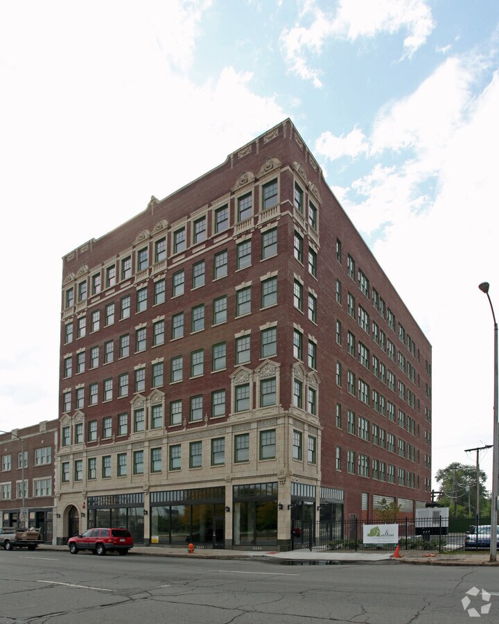Dalton Apartments - Dalton Apartments