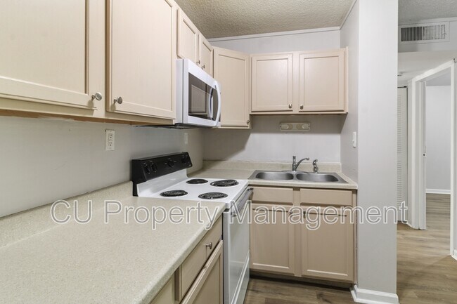 1605 N Willow Rd Unit 113