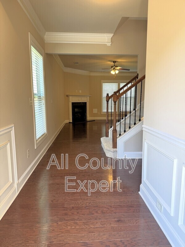 Photo - 1065 Township Cir