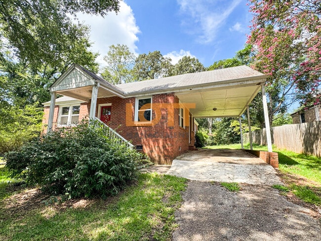 Photo - 638 Old Augusta Rd