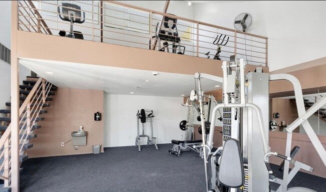 Photo - Spacious Remodeled 2 Bed/2Bath Condo! Unit K139