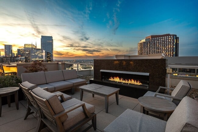 20 Rutledge St Unit 411