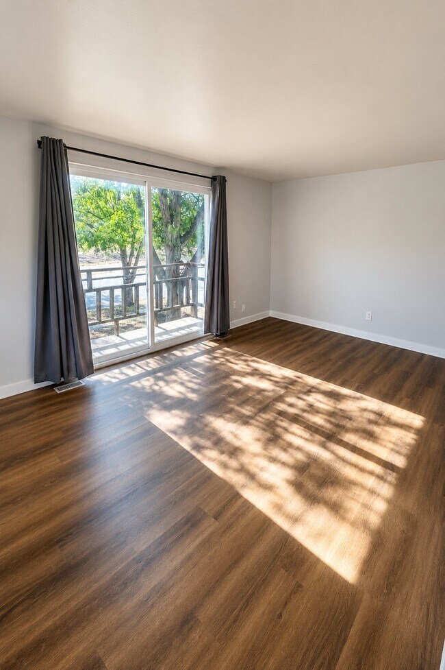 Photo - 1601 Ivy Cir Unit 3
