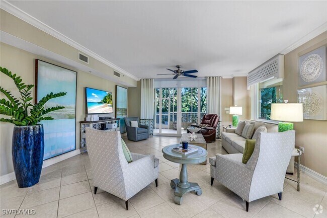 Building Photo - 2728 Tiburon Blvd E Unit A105 Rental