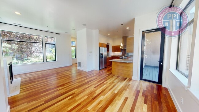 Photo - Riverfront Location, Luxury Townhome - End Corner Unit, Two En-Suites, Attached Garage