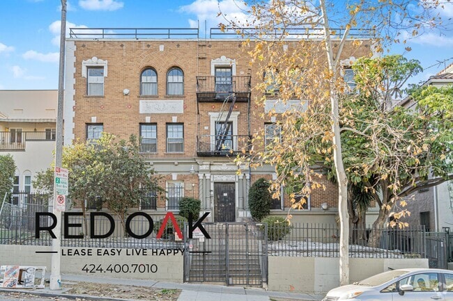 Building Photo - 245 N Kenmore Ave Rental
