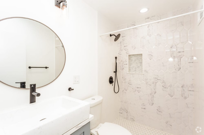 Building Photo - 10454 S Claremont Ave Unit 2 Rental