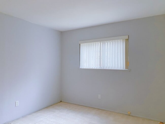 Photo - 324 S Palo Cedro Dr