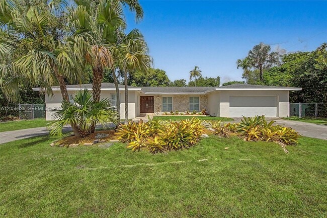 Building Photo - 15540 SW 82nd Ct