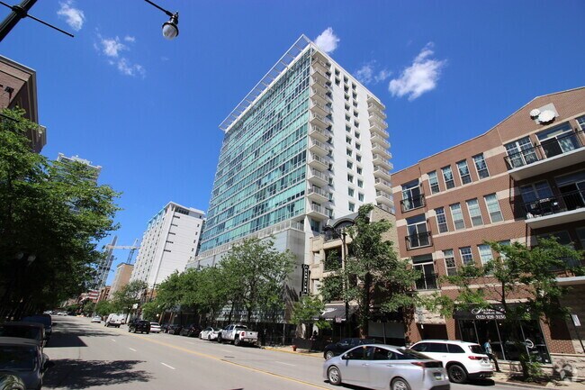 Building Photo - 1845 S Michigan Ave Unit 708 Rental