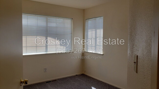 Photo - 4717 Knollpark Cir