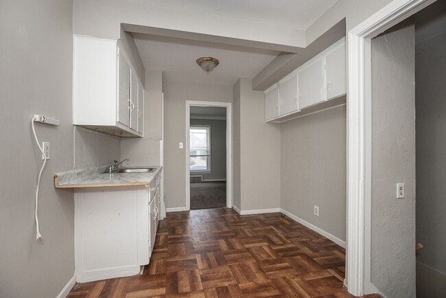 Photo - 2 BED 1 BATH SINGLE FAMILY HOME IN THE LEE-MILES NEIGHBORHOOD!