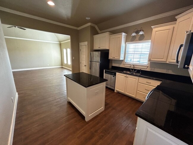 Photo - 1209 Pinot Dr