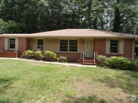 Building Photo - 3 bed 1.5 Bath in Decatur! Rental