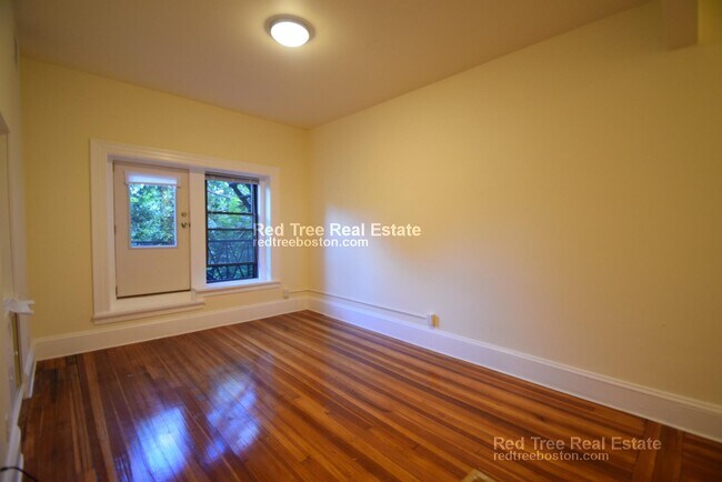 Photo - 1463 Beacon St Unidad 14