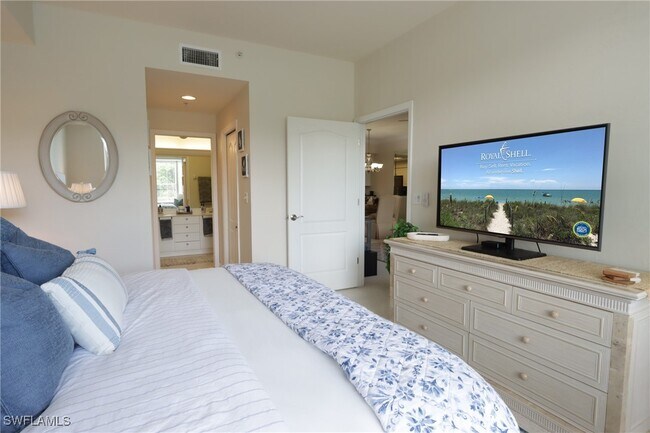 Photo - 26160 Clarkston Dr Unit 105