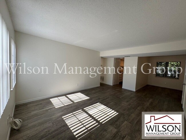 Photo - 523 S Summerlin Ave Unit 1