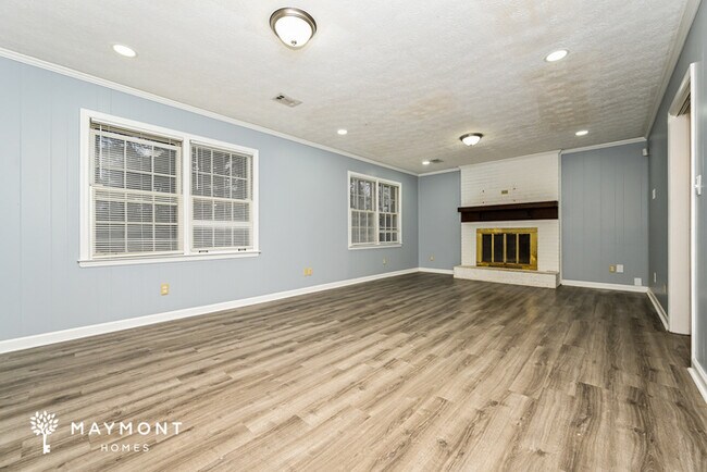 Photo - 2902 Barcelona Way