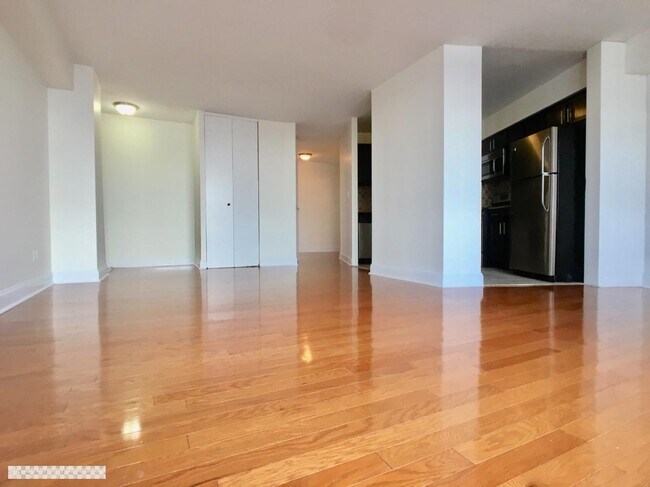 Photo - 3333 Broadway Unit C5H