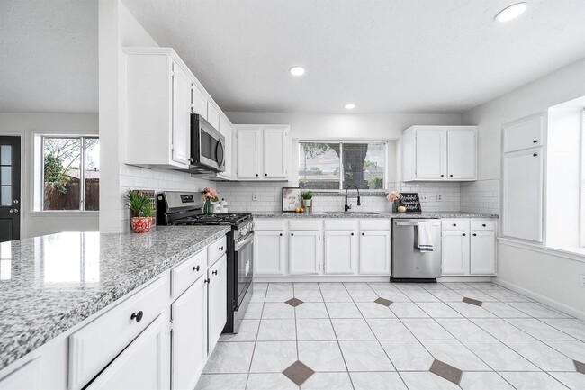 Building Photo - 13407 Wells River Dr