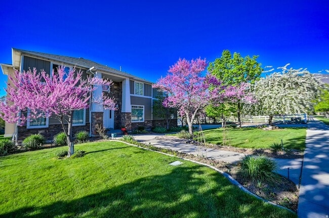 Photo - 857 Southfork Dr