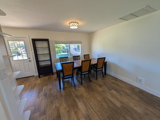 Photo - 291 Kaiola Pl