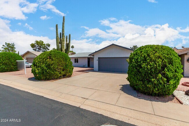 Photo - 957 Leisure World