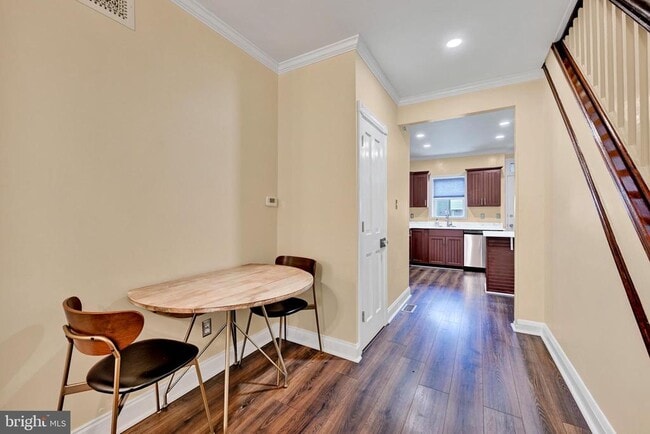 Photo - 127 N Glover St