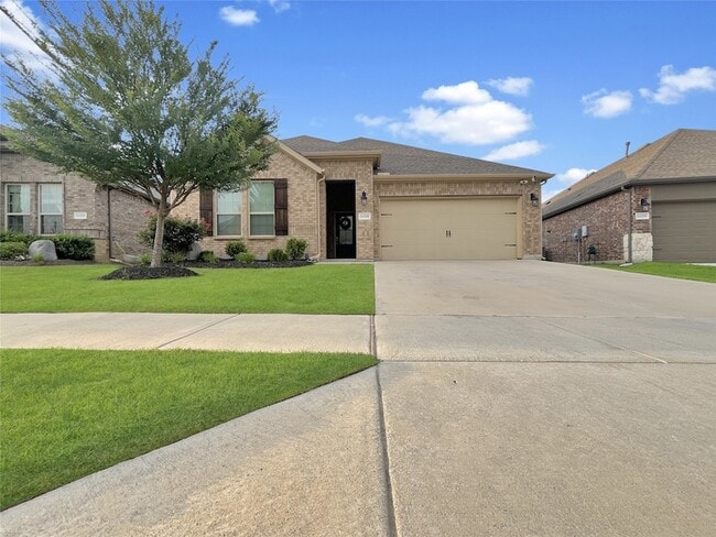 Photo - 11229 Yellow Rose Wy