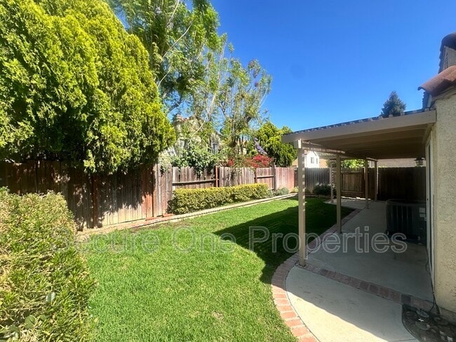 Photo - 2324 Hampton Ave