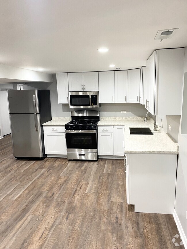 Building Photo - 5530 W Dakin St Unit G Rental