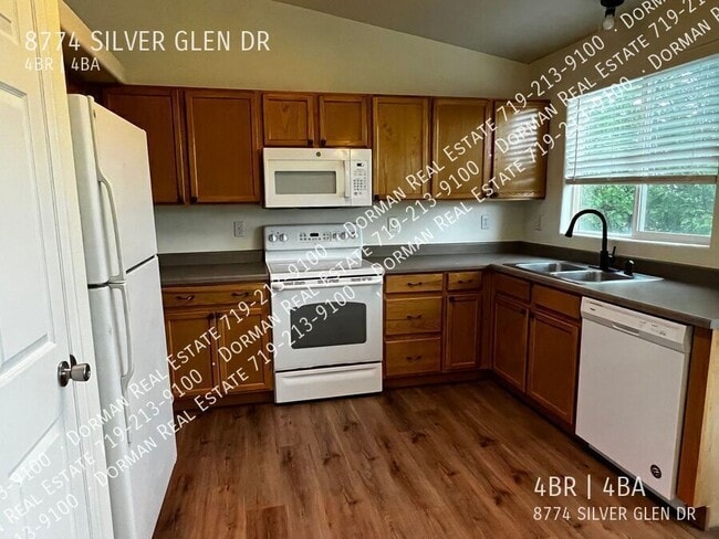 Photo - 8774 Silver Glen Dr