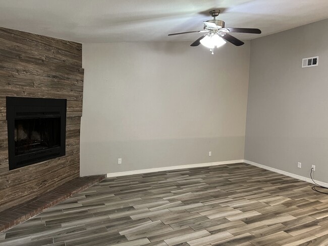 Photo - 812 Hardy Springs Cir Unit C