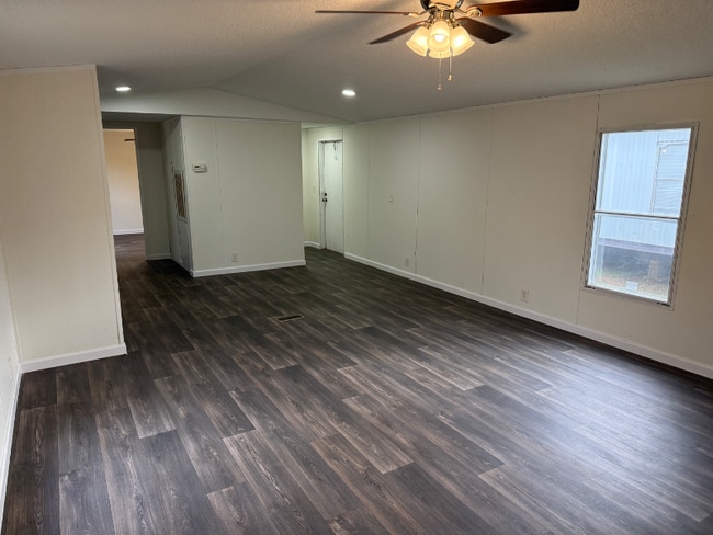 Photo - 80 Redwood Ln