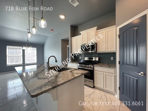 Photo - 718 Blue Fish Rd