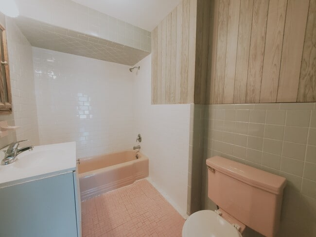 Photo - 156 River Road Ext Unit 1